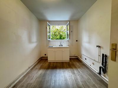 For sale Isle-d'abeau 2 rooms 50 m2 Isere (38080) photo 4