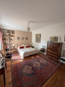 For rent Paris-9eme-arrondissement 3 rooms 70 m2 Paris (75009) photo 2