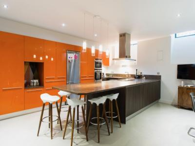 For rent Lyon-6eme-arrondissement 7 rooms 244 m2 Rhone (69006) photo 4