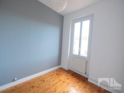 Louer Appartement 50 m2 Saint-etienne