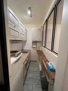 For rent Paris-18eme-arrondissement 1 room 23 m2 Paris (75018) photo 2