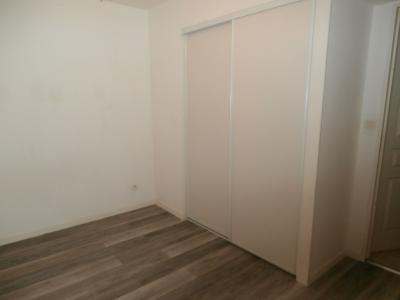 For rent Nantes 1 room 35 m2 Loire atlantique (44000) photo 3
