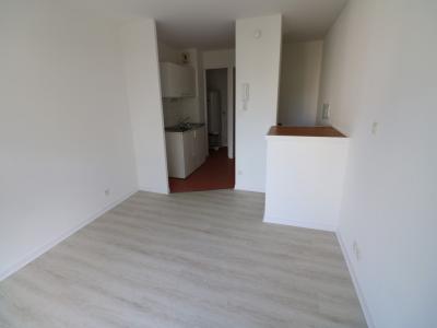 For rent Nantes 2 rooms 39 m2 Loire atlantique (44000) photo 1