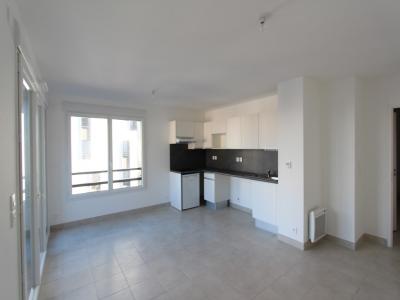 For rent Reze 2 rooms 43 m2 Loire atlantique (44400) photo 3