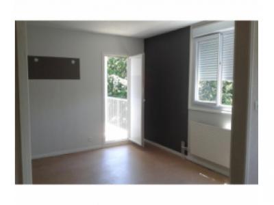 Annonce Location 4 pices Appartement Saint-sernin-du-bois 71