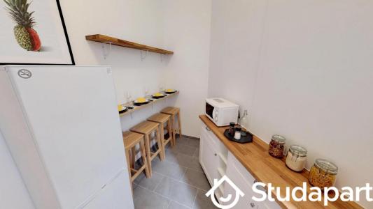 Louer Appartement Paris-17eme-arrondissement 970 euros