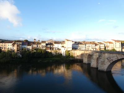 Louer Appartement 53 m2 Villeneuve-sur-lot