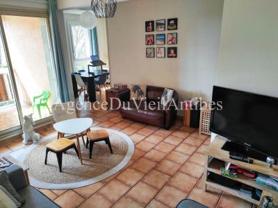 Louer Appartement 61 m2 Antibes