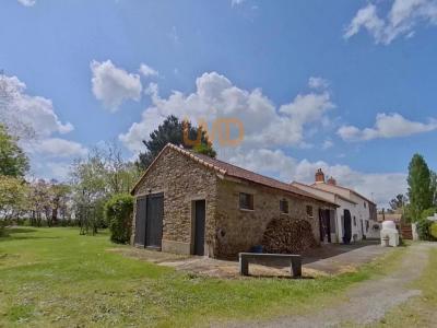 For sale Frossay 9 rooms 205 m2 Loire atlantique (44320) photo 1