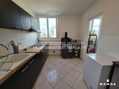 Louer Appartement Saint-etienne 360 euros