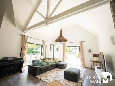 For sale Treillieres 10 rooms 264 m2 Loire atlantique (44119) photo 0
