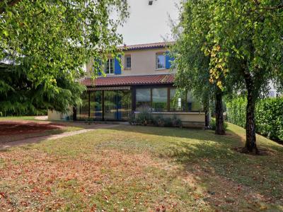 For sale Saint-maxire 6 rooms 125 m2 Deux sevres (79410) photo 2