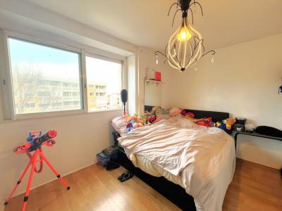 For sale Villeurbanne 5 rooms 76 m2 Rhone (69100) photo 2
