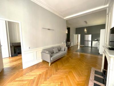 Louer Appartement 78 m2 Lyon-6eme-arrondissement