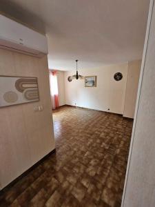 For rent Marignane 5 rooms 87 m2 Bouches du Rhone (13700) photo 2