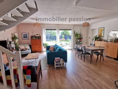 For sale Montreuil-juigne 5 rooms 87 m2 Maine et loire (49460) photo 2