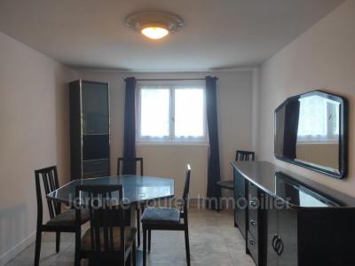 Louer Appartement 72 m2 Egletons
