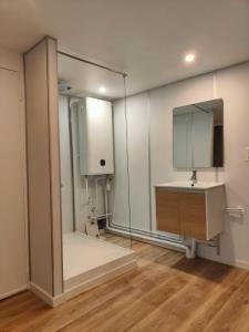 For rent Vic-le-comte 5 rooms 98 m2 Puy de dome (63270) photo 2
