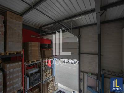 Louer Commerce Rousset 39600 euros