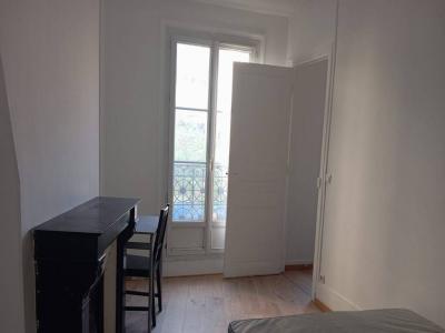 Louer Appartement Paris-18eme-arrondissement 1270 euros