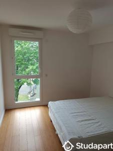 Louer Appartement 12 m2 Lyon-8eme-arrondissement