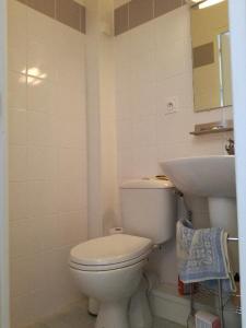 For rent Bordeaux 1 room 9 m2 Gironde (33000) photo 2