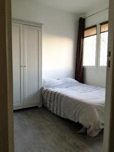 For rent Bordeaux 1 room 9 m2 Gironde (33000) photo 0