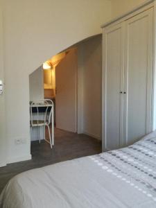 For rent Bordeaux 1 room 9 m2 Gironde (33000) photo 1