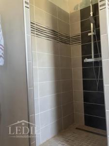 For sale Valreas 4 rooms 105 m2 Vaucluse (84600) photo 3