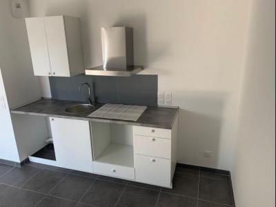 Louer Appartement 40 m2 Saint-cannat