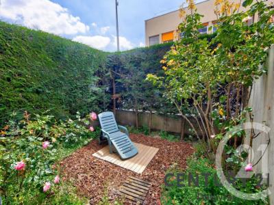For sale Fontenay-sous-bois 2 rooms 44 m2 Val de Marne (94120) photo 0