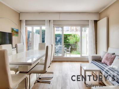 For sale Fontenay-sous-bois 2 rooms 44 m2 Val de Marne (94120) photo 1