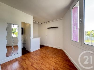 For sale Fontenay-sous-bois 2 rooms 20 m2 Val de Marne (94120) photo 0
