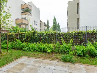 For sale Saint-priest 4 rooms 75 m2 Rhone (69800) photo 0