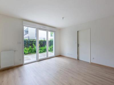 For sale Saint-priest 4 rooms 75 m2 Rhone (69800) photo 1