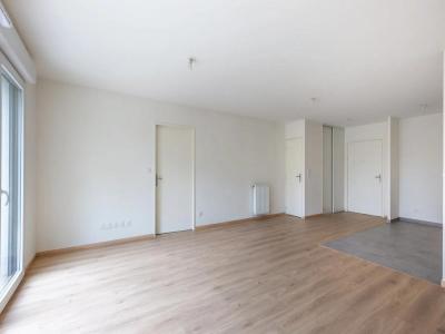 For sale Saint-priest 4 rooms 75 m2 Rhone (69800) photo 4