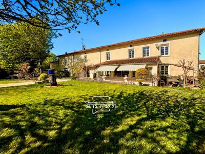 For sale Bignac 12 rooms 400 m2 Charente (16170) photo 0