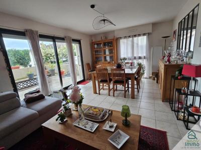 For sale Thouars 4 rooms 87 m2 Deux sevres (79100) photo 0