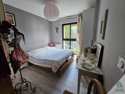 For sale Thouars 4 rooms 87 m2 Deux sevres (79100) photo 3