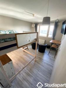 Louer Appartement Charenton-le-pont 900 euros