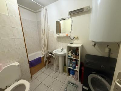 For sale CENTRE VILLE 2 rooms 50 m2 Herault (34510) photo 2