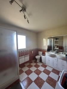 For sale RSIDENTIEL 4 rooms 89 m2 Herault (34530) photo 4