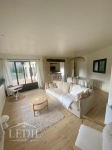 For sale Mauvezin 3 rooms 76 m2 Gers (32120) photo 1