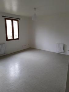 For rent Puiseux-en-france 2 rooms 40 m2 Val d'Oise (95380) photo 1