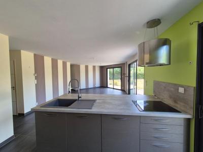 For sale Spezet 4 rooms 112 m2 Finistere (29540) photo 2