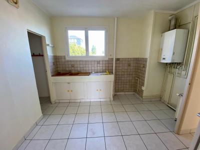 For rent Blois 2 rooms 45 m2 Loir et cher (41000) photo 2