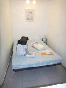 For rent Saint-mitre-les-remparts 1 room 23 m2 Bouches du Rhone (13920) photo 3