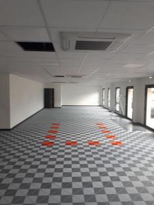 Annonce Vente Local commercial Saint-andre-de-corcy 01