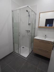 For sale Villars-les-dombes 3 rooms 80 m2 Ain (01330) photo 2