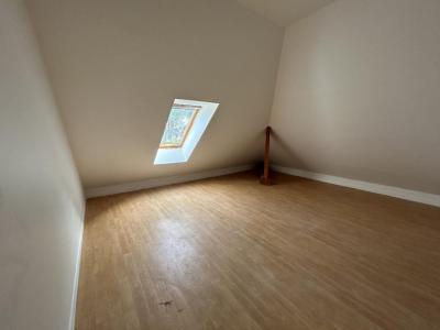 Louer Appartement Saint-benoit-du-sault 377 euros